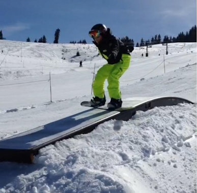 Private Freestyle Snowboarding Lessons