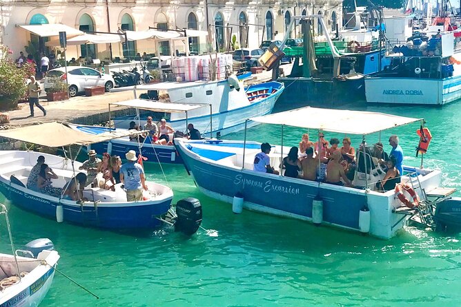 Paseo en barco de Siracusa a Arethusa Spring con Syracuse Excursion.