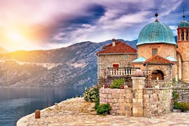Visite en bus de Dubrovnik au Monténégro avec balade en bateau avec Sombrero Travel Dubrovnik.