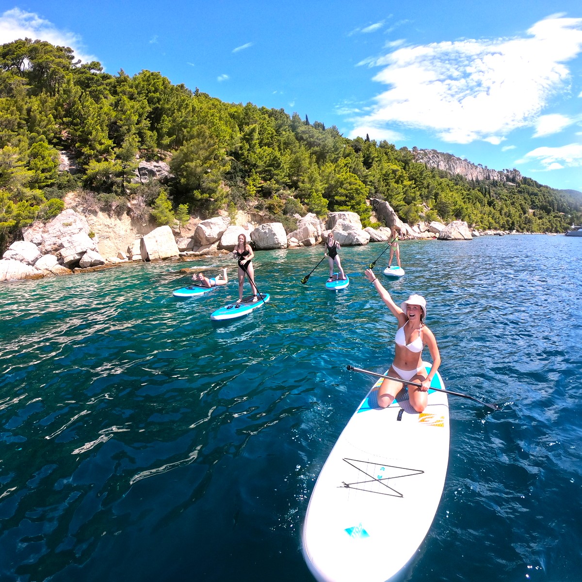 Ruta de SUP por el parque forestal de Marjan en Split con snorkel con Given2Fly Adventures Split.