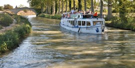 Halve-dag boottocht op een pontonboot in het Canal du Midi met lunch met Les bateaux du midi.