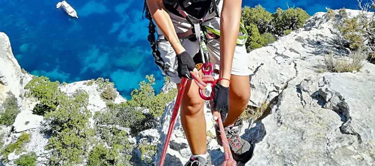 Leichte Canyoning-Tour in Villagrande Strisaili - Piscine Naturali di Bau Mela mit 25Miglia Sardinia.