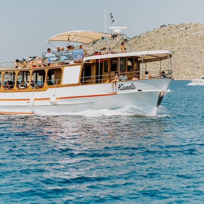 Paseo en barco a Kornati y Telašćica con baño con Kanela Tours Biograd na Moru.