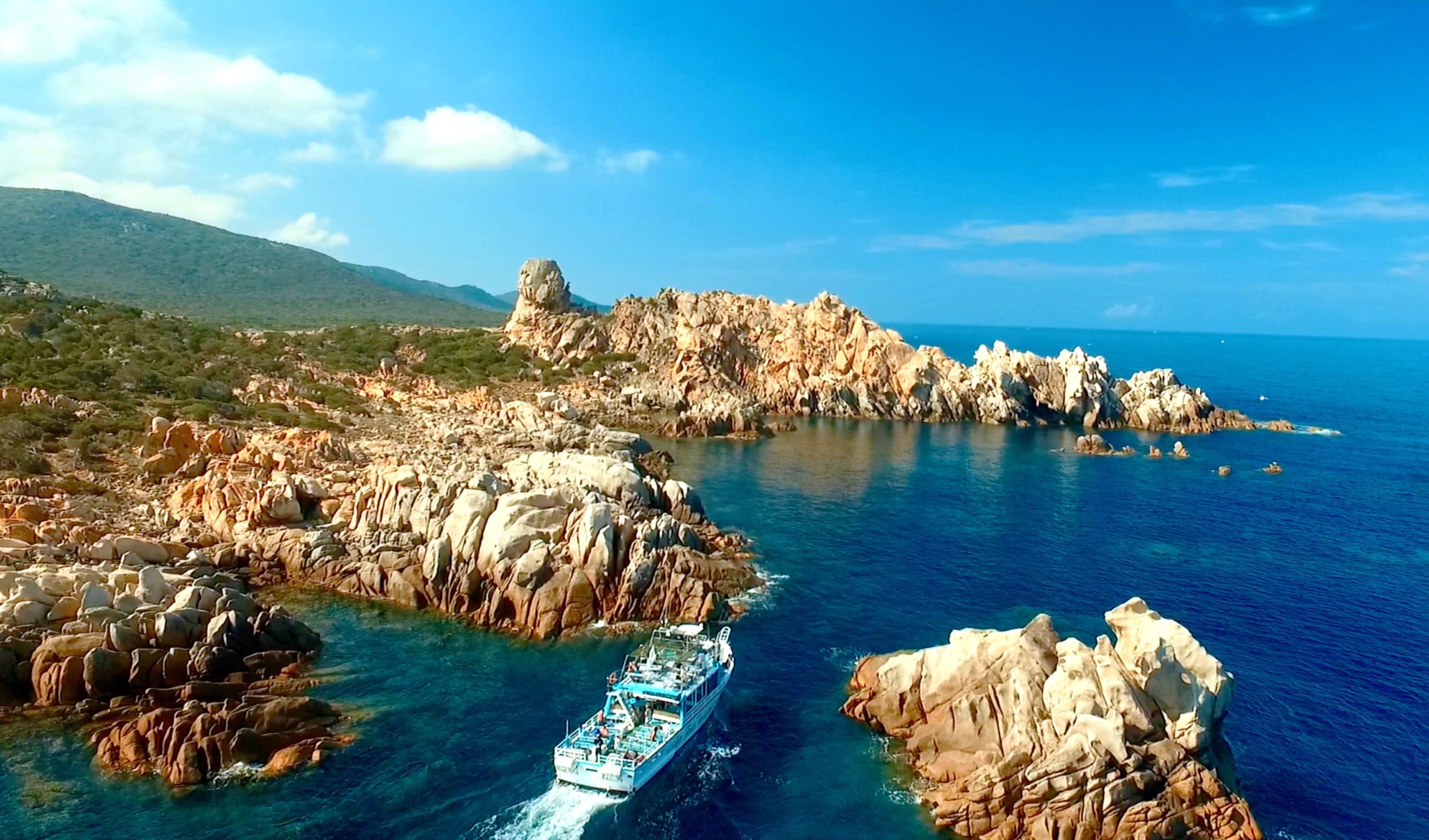 Paseo en barco de medio día a reservas marinas con esnórquel con CMPV Propriano.