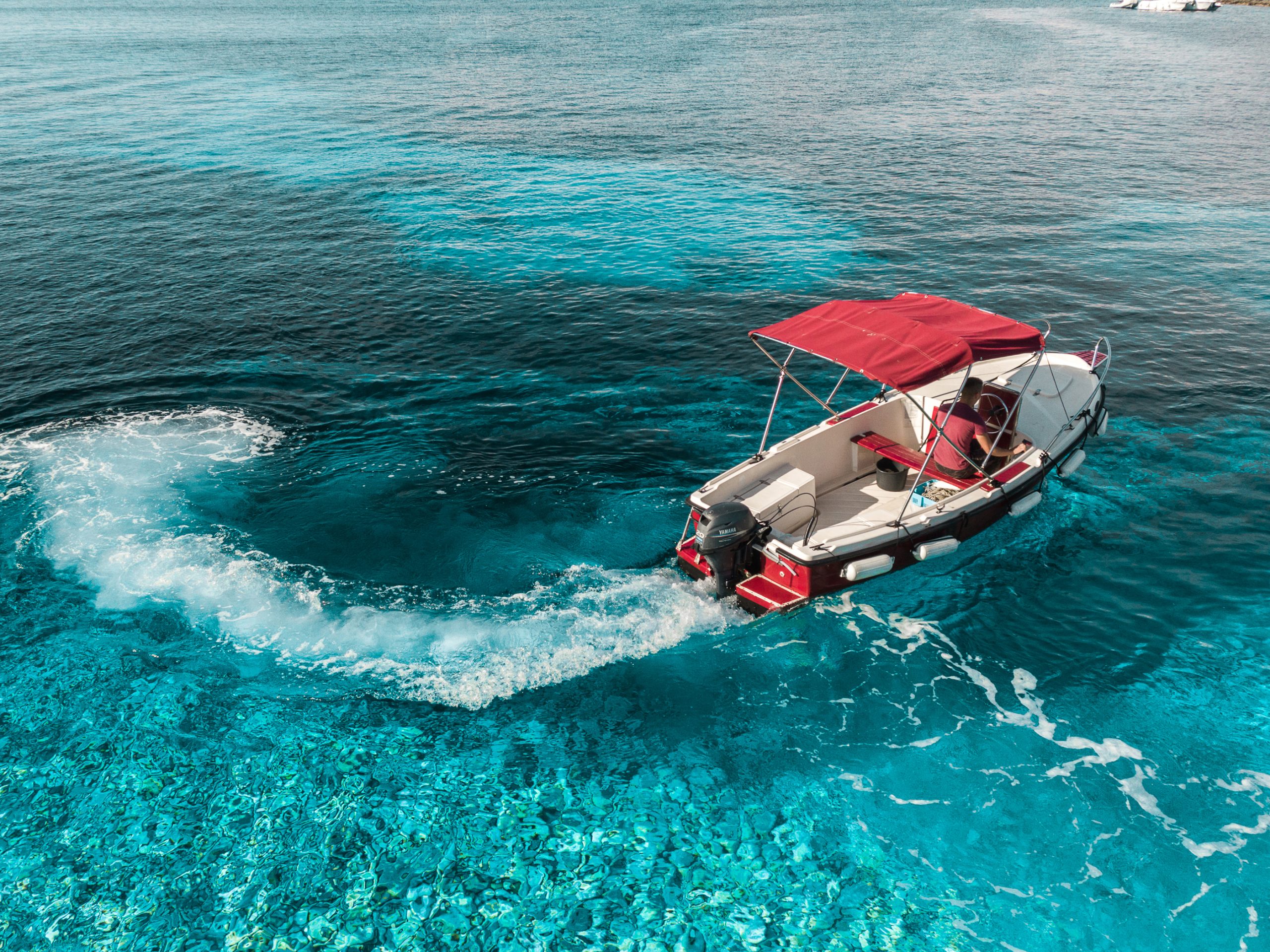 Nautica 500 (20 PS) – Bootsverleih in Vela Luka.