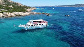 Tour in barca all'Arcipelago di La Maddalena con pranzo e sosta per nuotare con Consorzio delle Bocche Santa Teresa Gallura.