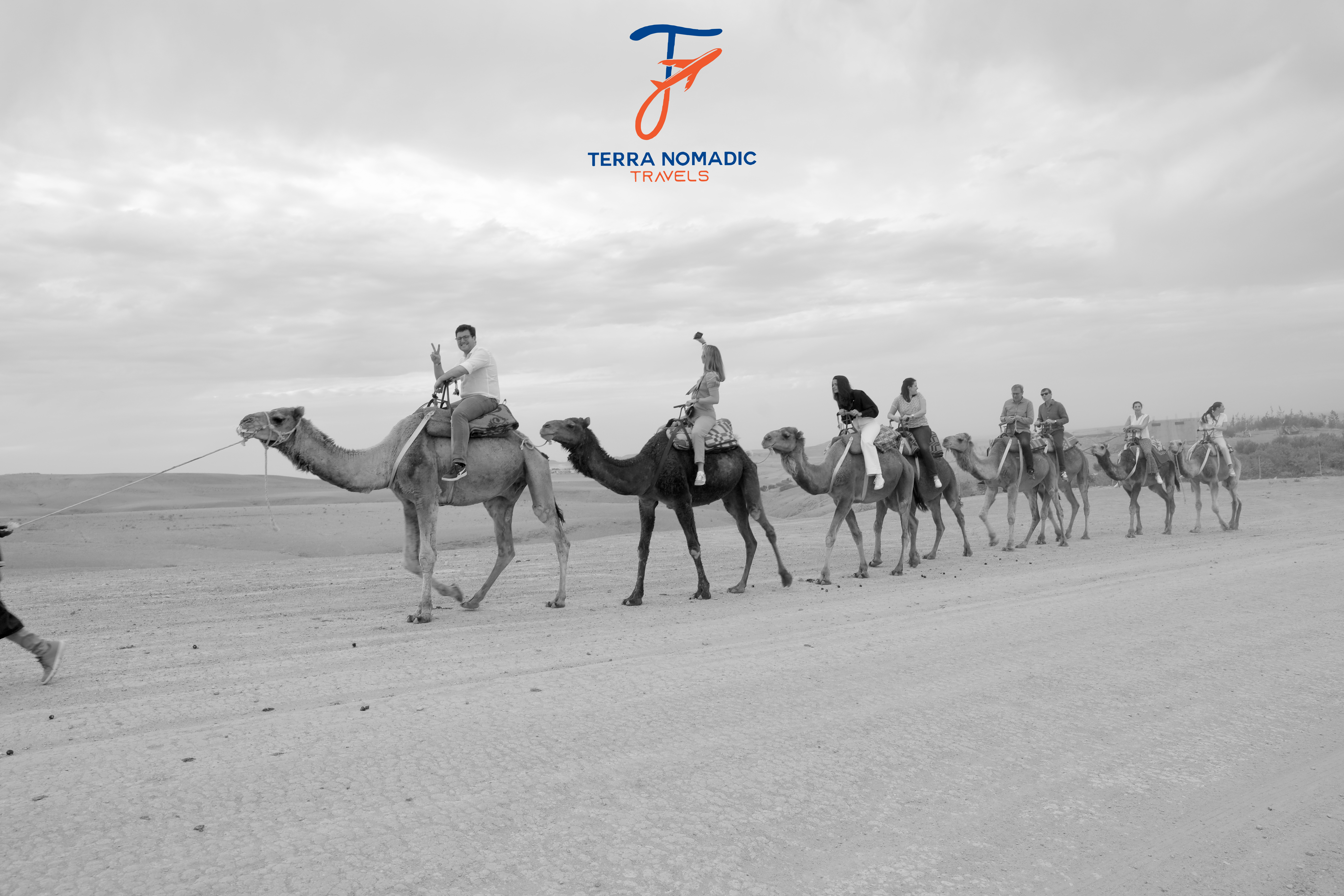 Tour in van da Marrakech al deserto di Agafay con giro in quad o cammello e cena con Terra Nomadic Travels Marrakech.