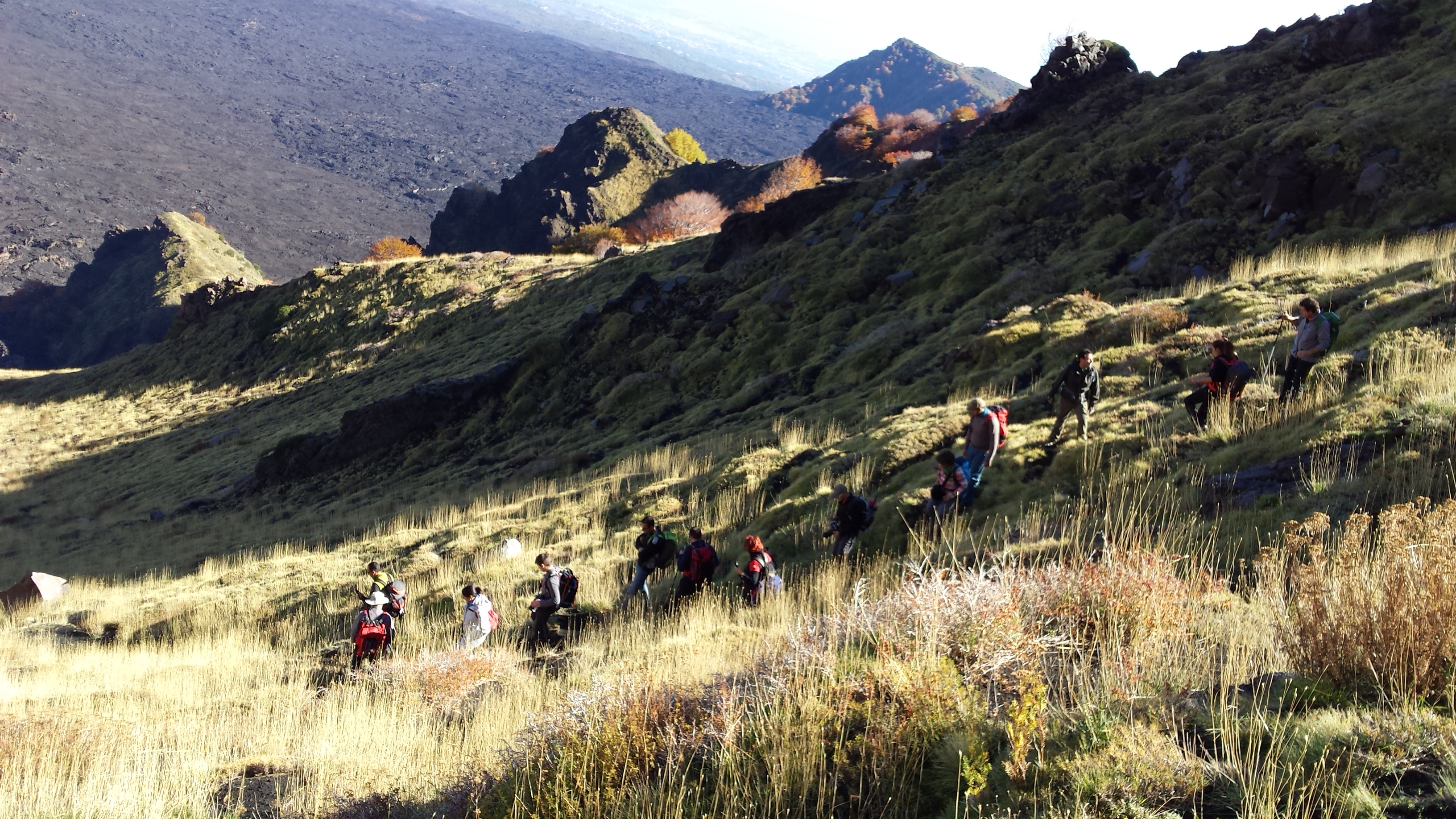 Trekking all'alba sull'Etna con Etna Quad & Trekking Nicolosi.