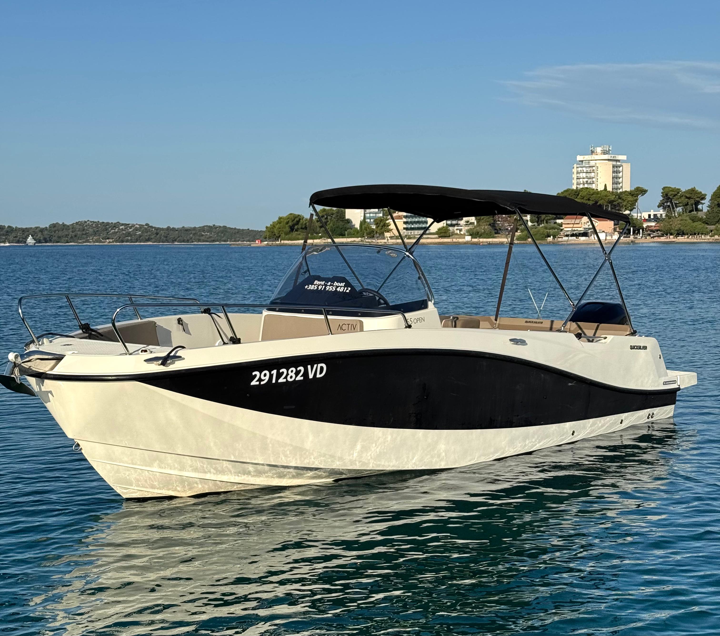 Bootverhuur in Vodice met licentie (tot 9 personen) met Sea Marinero Vodice.