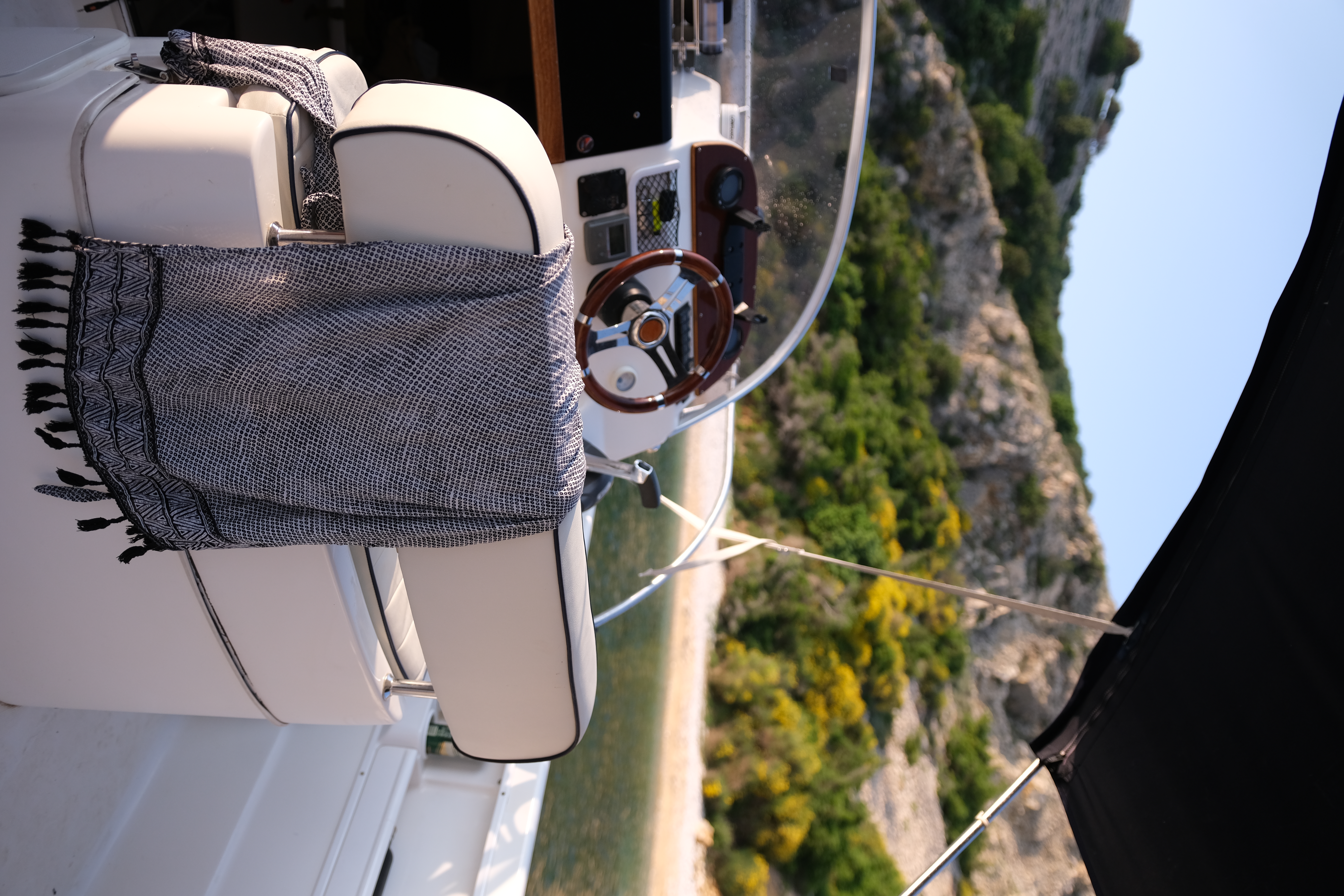 Privé boottocht van Punat naar het Golden Bay strand.