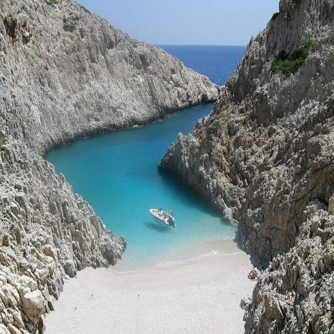 Private Bootstour von Kissamos - Macherida Beach  & Schwimmen mit Chania Sea Experience Kissamos.