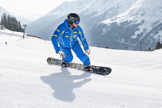 Kids & Adults Snowboarding Lessons (from 7 y.) for First Timers