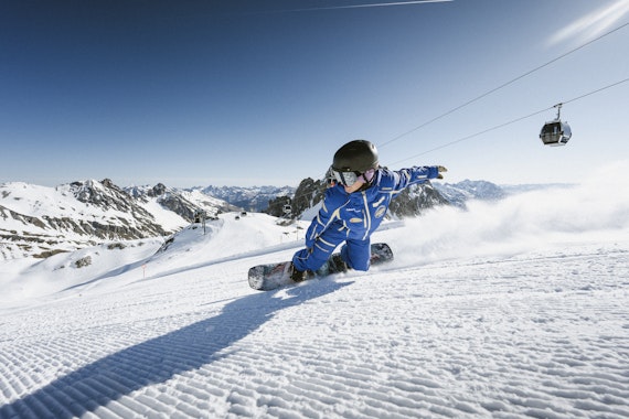 Private Snowboarding Lessons for Kids (from 4 y.) & Adults for First Timers & Beginners in St. Anton