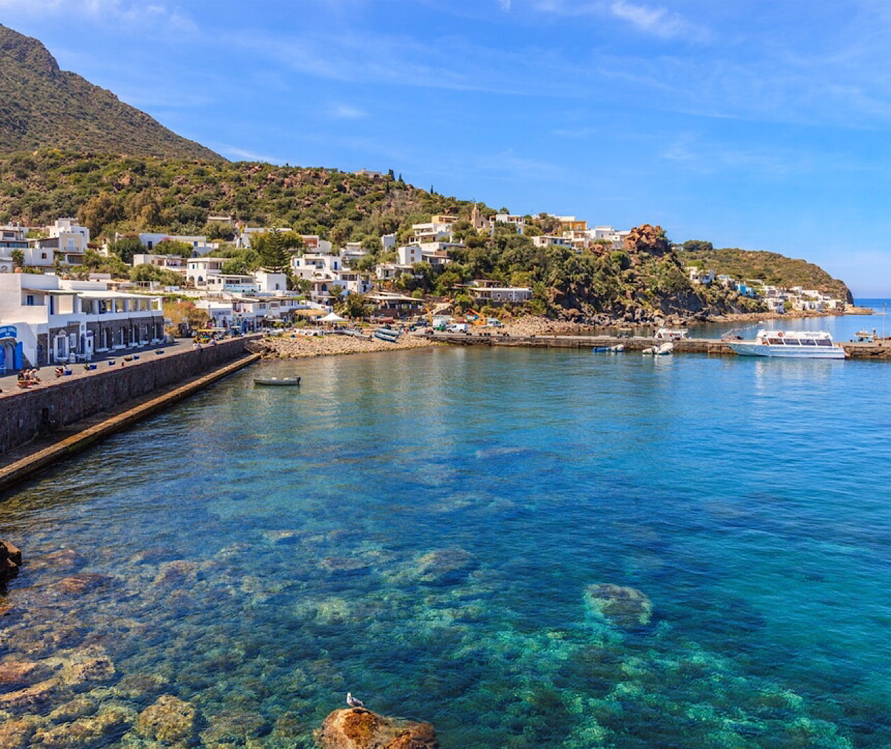 Private Boat Trip from Milazzo to Panarea & Stromboli by Night.