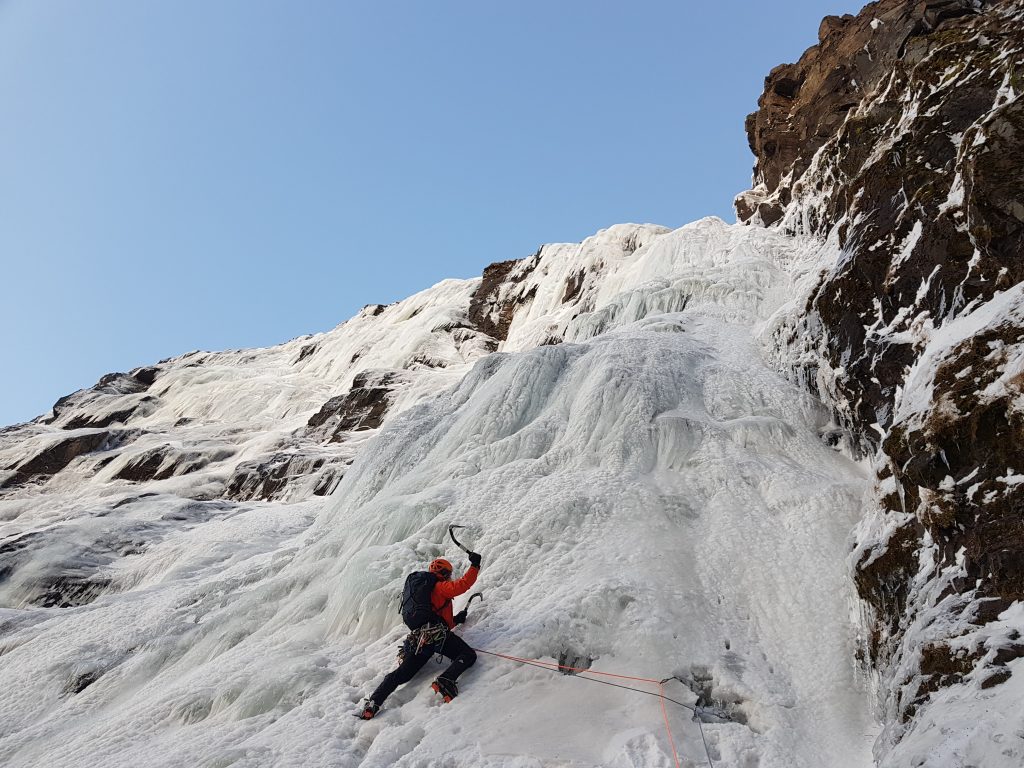 Escalade sur cascade de glace privée depuis Reykjavik.