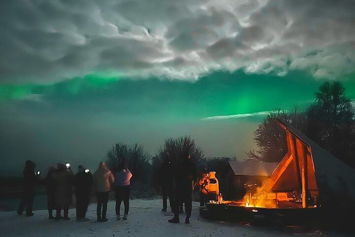 Excursion vers les aurores boréales de Rovaniemi avec Barbecue avec ToTheNorth Rovaniemi.
