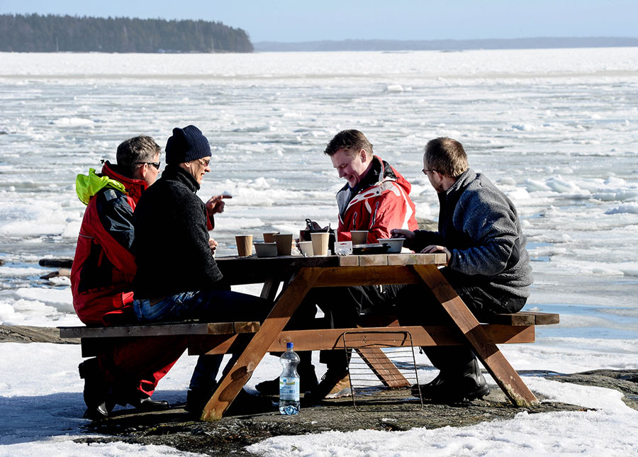 Hovercraft Trip along the Helsinki Archipelago with Lunch from Redrib Experience Helsinki.