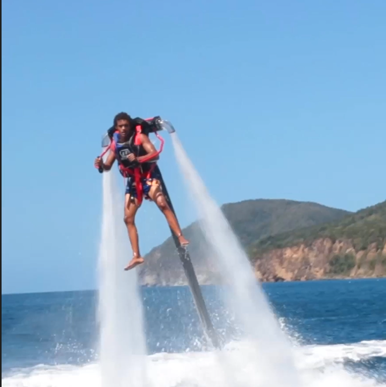 Jetpack a Ferry Beach con Charly Jet Guadeloupe.