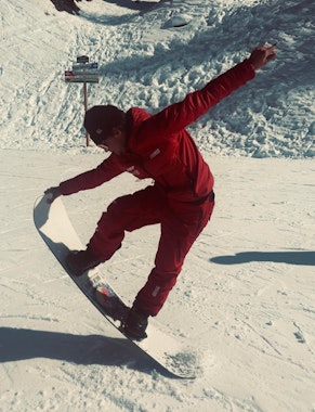 Kids & Adults Snowboarding Lessons (from 8 y.) for All Levels