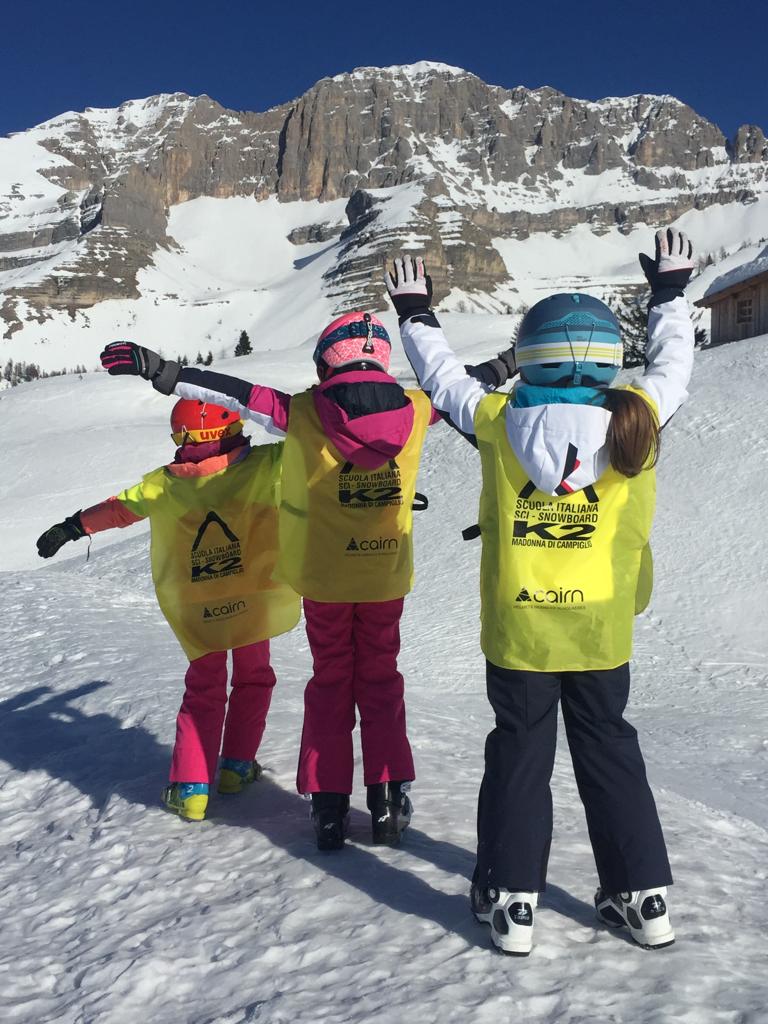 Lezioni di sci per bambini (3-6 anni) - principianti assoluti con Scuola Italiana Sci K2 Madonna di Campiglio.