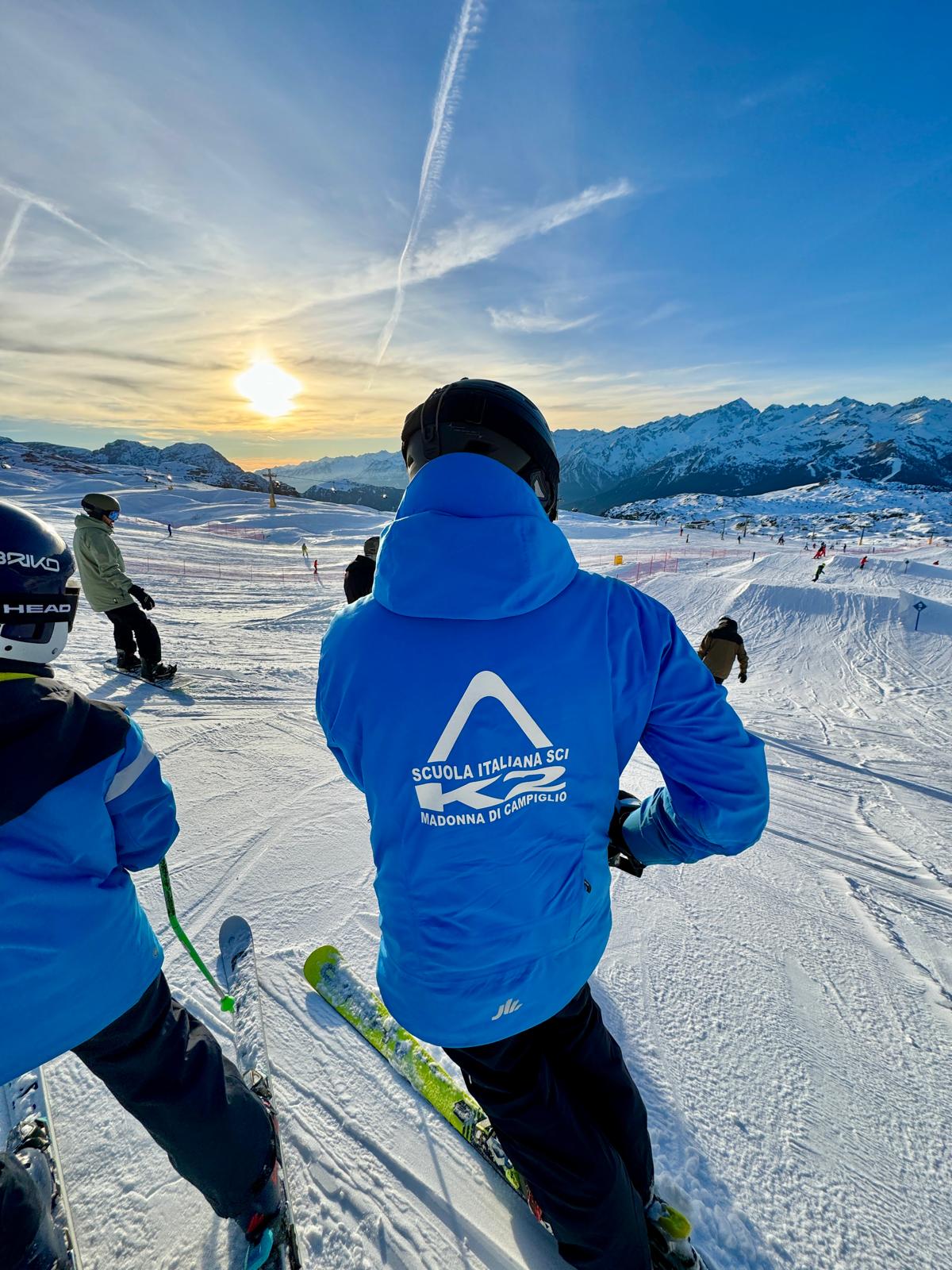 Lezioni di sci per adulti per tutti i livelli con Scuola Italiana Sci K2 Madonna di Campiglio.