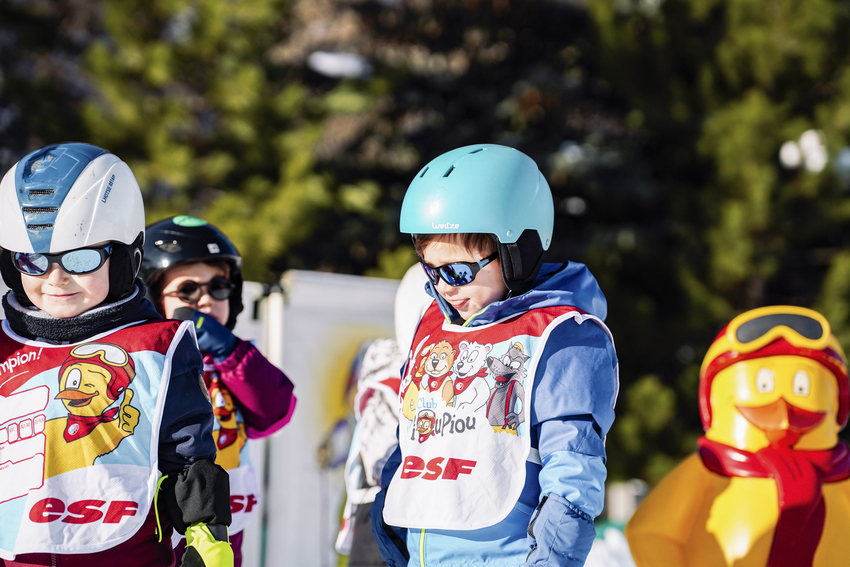 Clases de esquí para niños (3 años) "Club Piou-Piou" con ESF Argentière.