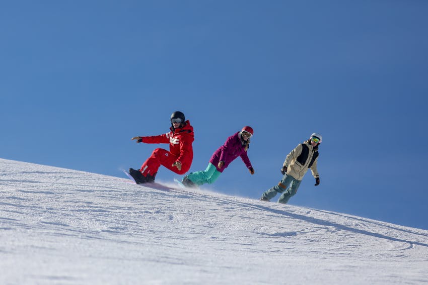 Private Snowboard lessons (from 6 y.) from ESF Argentière.
