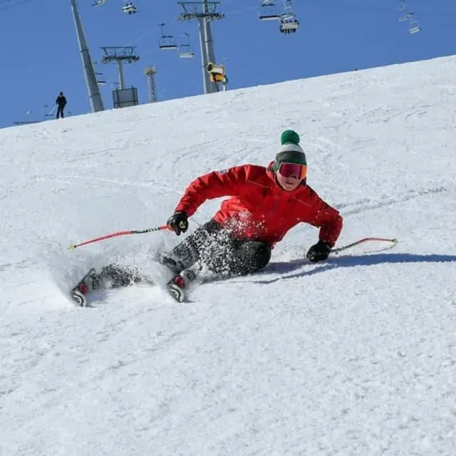 Cours particulier de ski Adultes (dai 13 anni) pour Tous niveaux avec Inter Bansko.