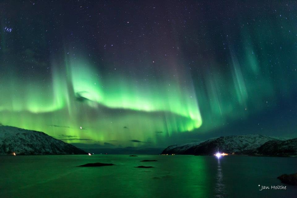 Nordlichter Tour mit einem Katamaran ab Tromsø mit Arctic Cruise in Norway AS.