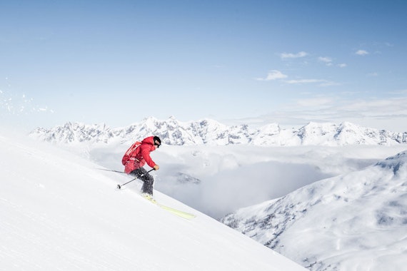 Adult Ski Lessons (from 17 y.) for Skiers with Experience