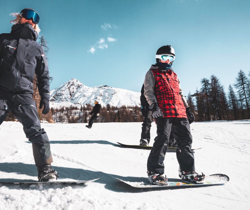Private Snowboarding Lessons for Kids & Adults of All Levels from Evolution 2 Les Gets.