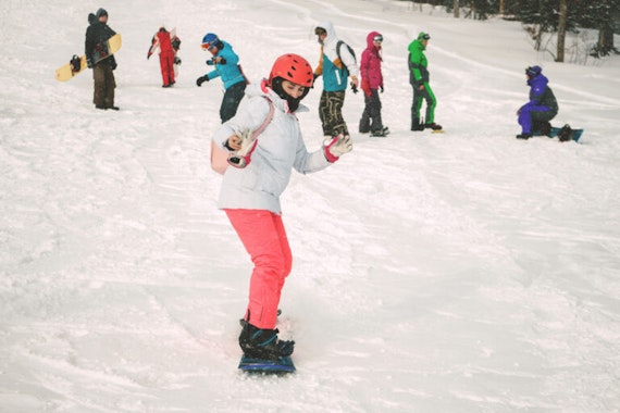 Kids Snowboarding Lessons (6-17 y.) for All Levels