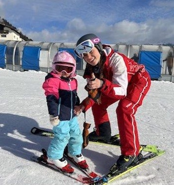 Private Kids Ski Lessons (3-4 y.) for First Timers - 