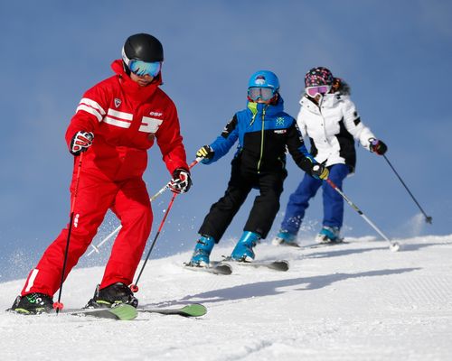 Teens Ski Lessons (13-18 y.) for All Levels from ESF Argentière.