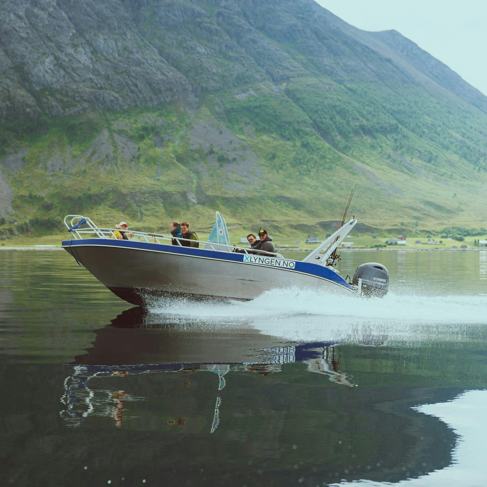 Boat Rental in Lenangsstraumen with Licence (up to 6 people) from Xlyngen Tromsø.
