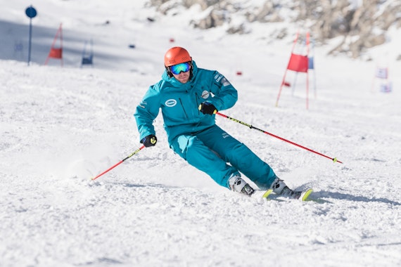 Adult Ski Lessons (from 13 y.) for Skiers with Experience