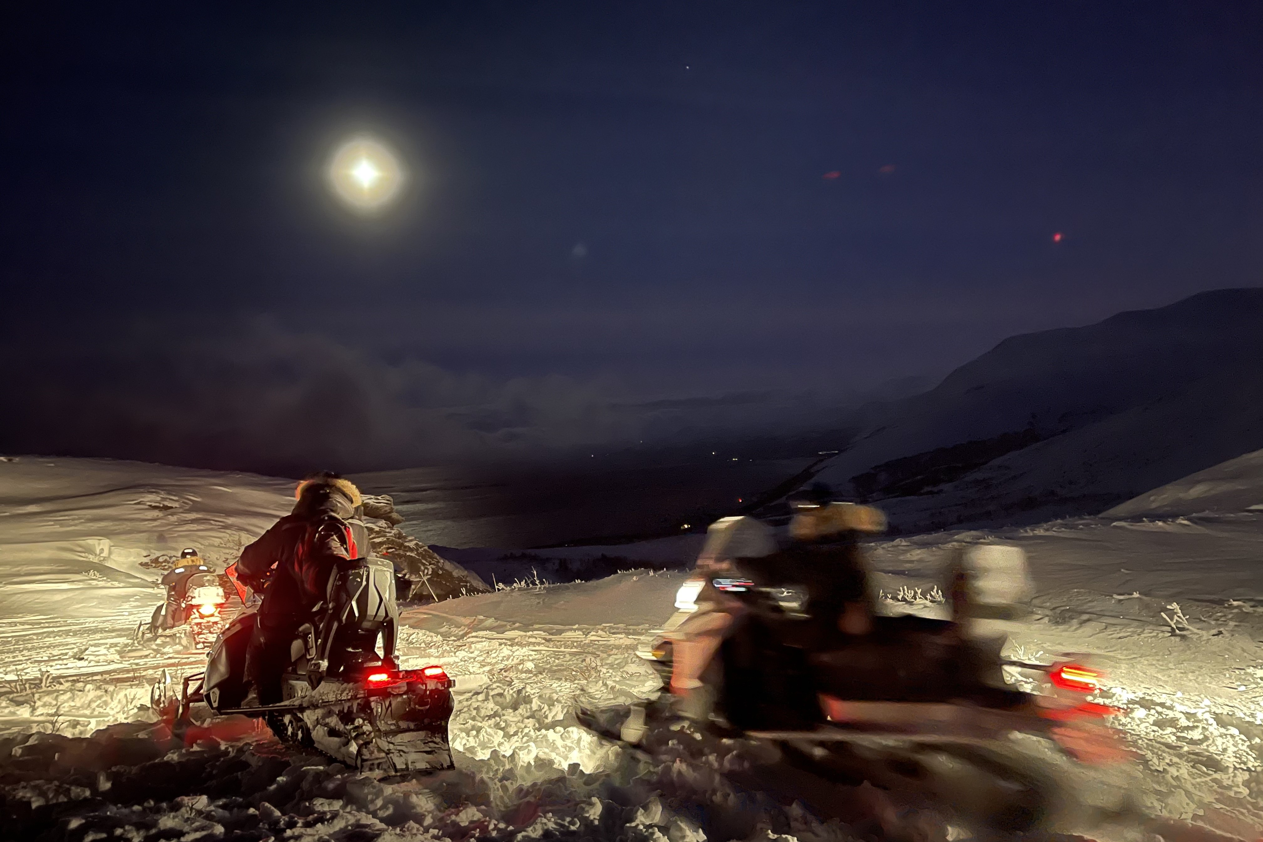 Snowmobile Tour by Night from Abisko with Snacks from Outback Abisko.
