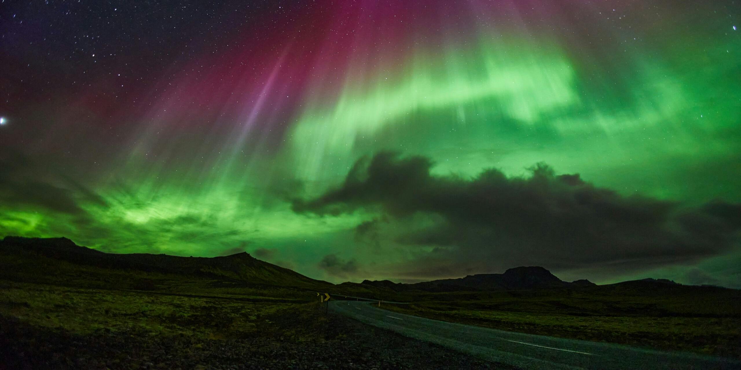 Private Northern Lights Tour in Minibus with Hot Chocolate & Pick-Up from Iceland Everywhere Tours.