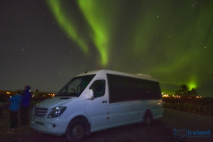Private Northern Lights Tour in Minibus with Hot Chocolate & Pick-Up from Iceland Everywhere Tours.
