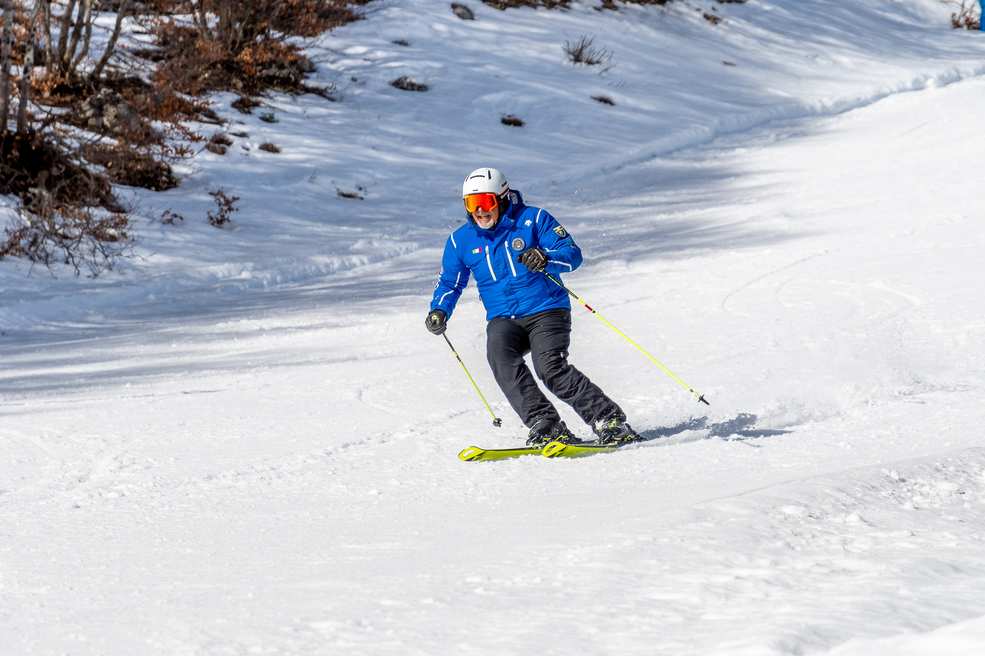 Adult Ski Lessons for All Levels from Scuola Sci Rocca di Cambio.