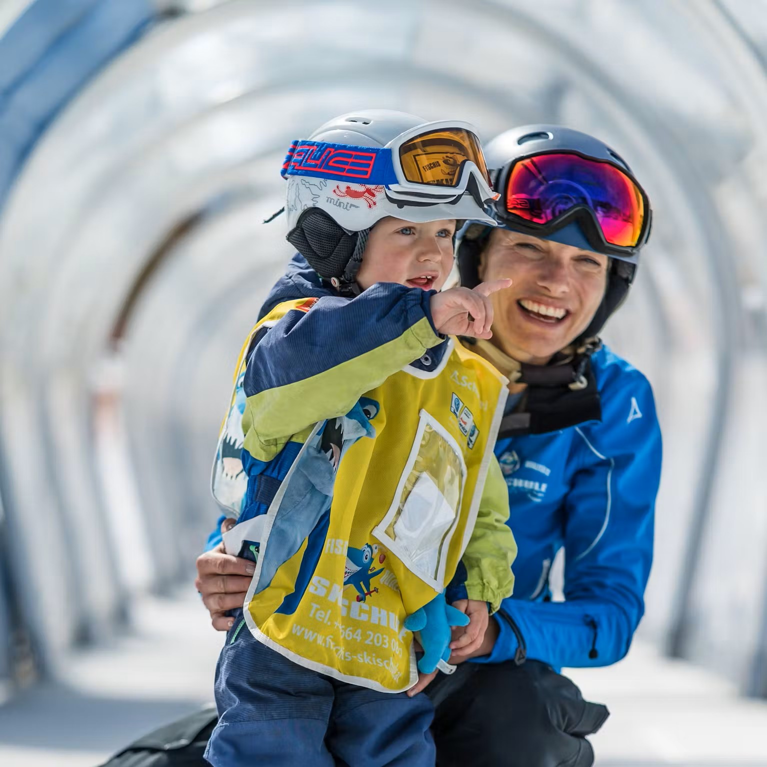 Lezioni di sci per bambini (3-5 anni) per tutti i livelli- Metà giornata con Fischi's Ski School Flachau.