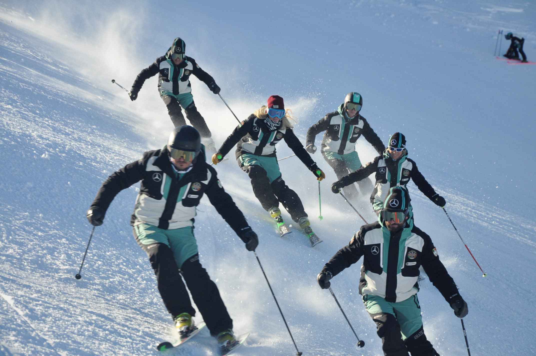 Cours de ski Adultes (de 14 ans) pour Tous niveaux avec École de ski Contea Bormio.
