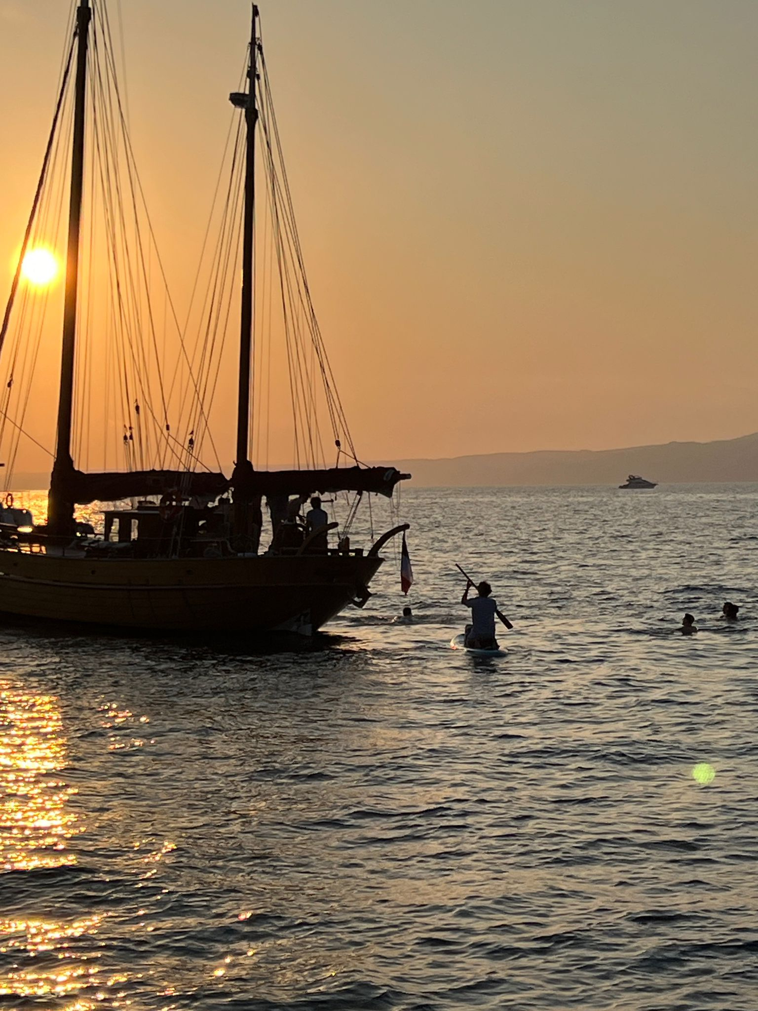 Sunset Sailing Trip to the Calanques of Frioul with Dinner.