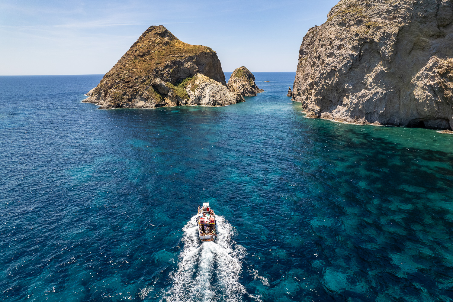 Boat Trip around Ponza Island with Lunch and Swimming Stops from EcoArt Travel Ponza.