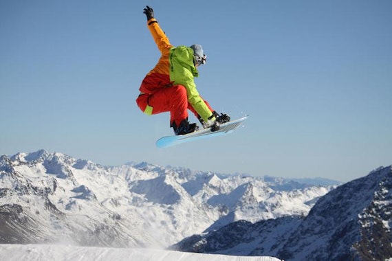 Oetz (Hochoetz) - Kids & Adults Snowboarding Lessons for Advanced Snowboarders