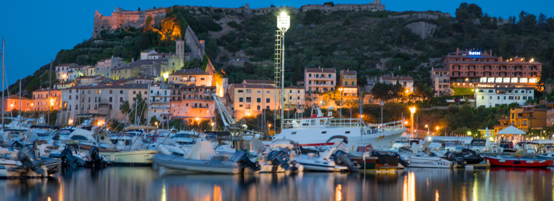 Tour in gommone di mezza giornata alle calette dell'Argentario con aperitivo e SUP.