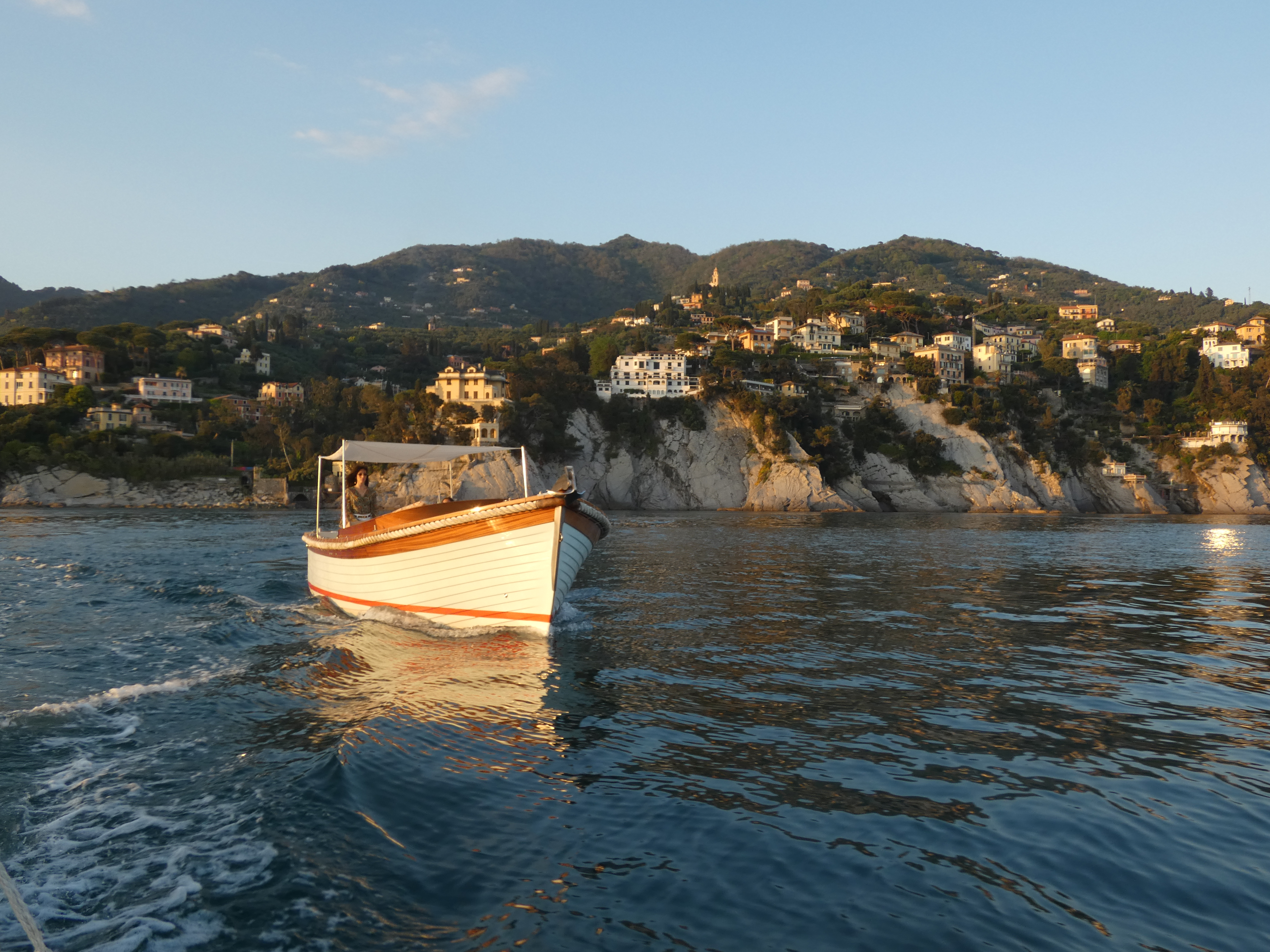 Private Sunset Boat Trip in Portofino with Apéritif & Swimming Stops