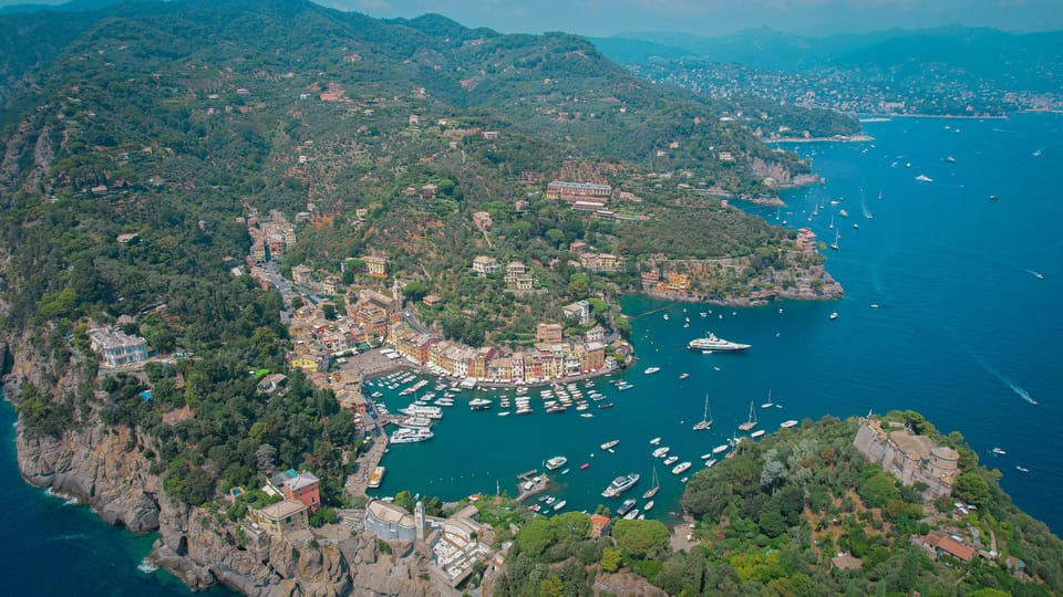 Paseo en barco privado a Abbaye San Fruttuoso de Capodimonte con Orange Wave Portofino.
