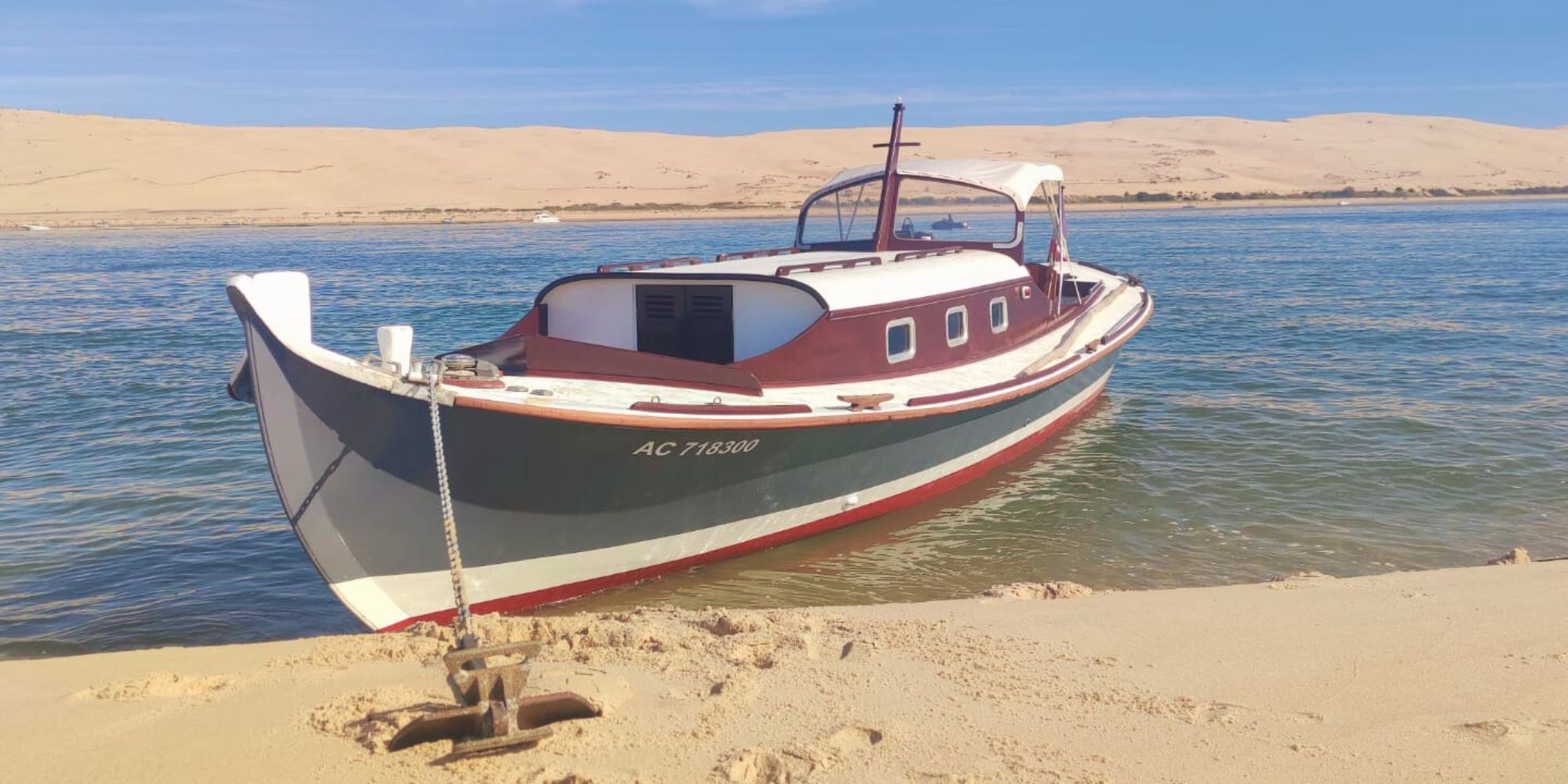 Balade en pinasse traditionnelle dans le Bassin d'Arcachon avec Pinasse au gré des marées Arcachon.