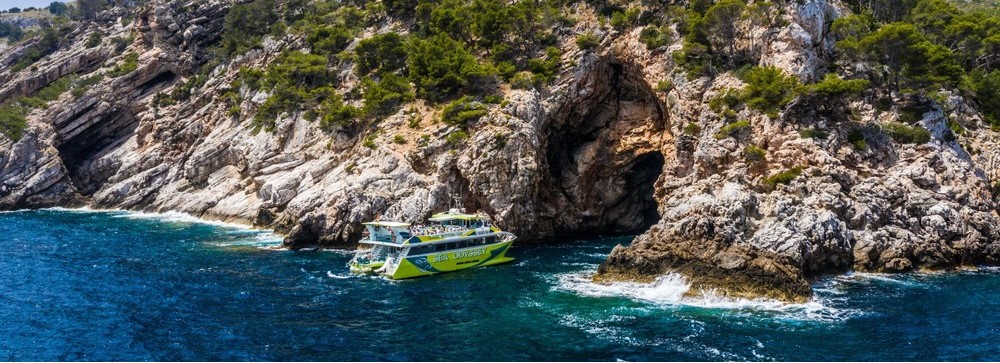 Glasboden-Katamarantour ab Cala Millor.
